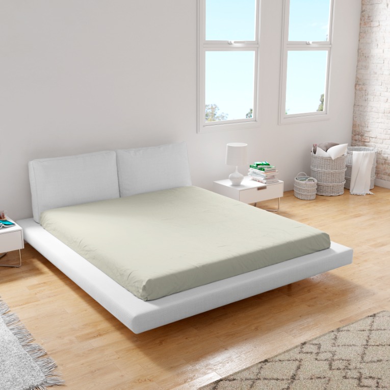 Простыня трикотажная на резинке Fine Line молочный - 2