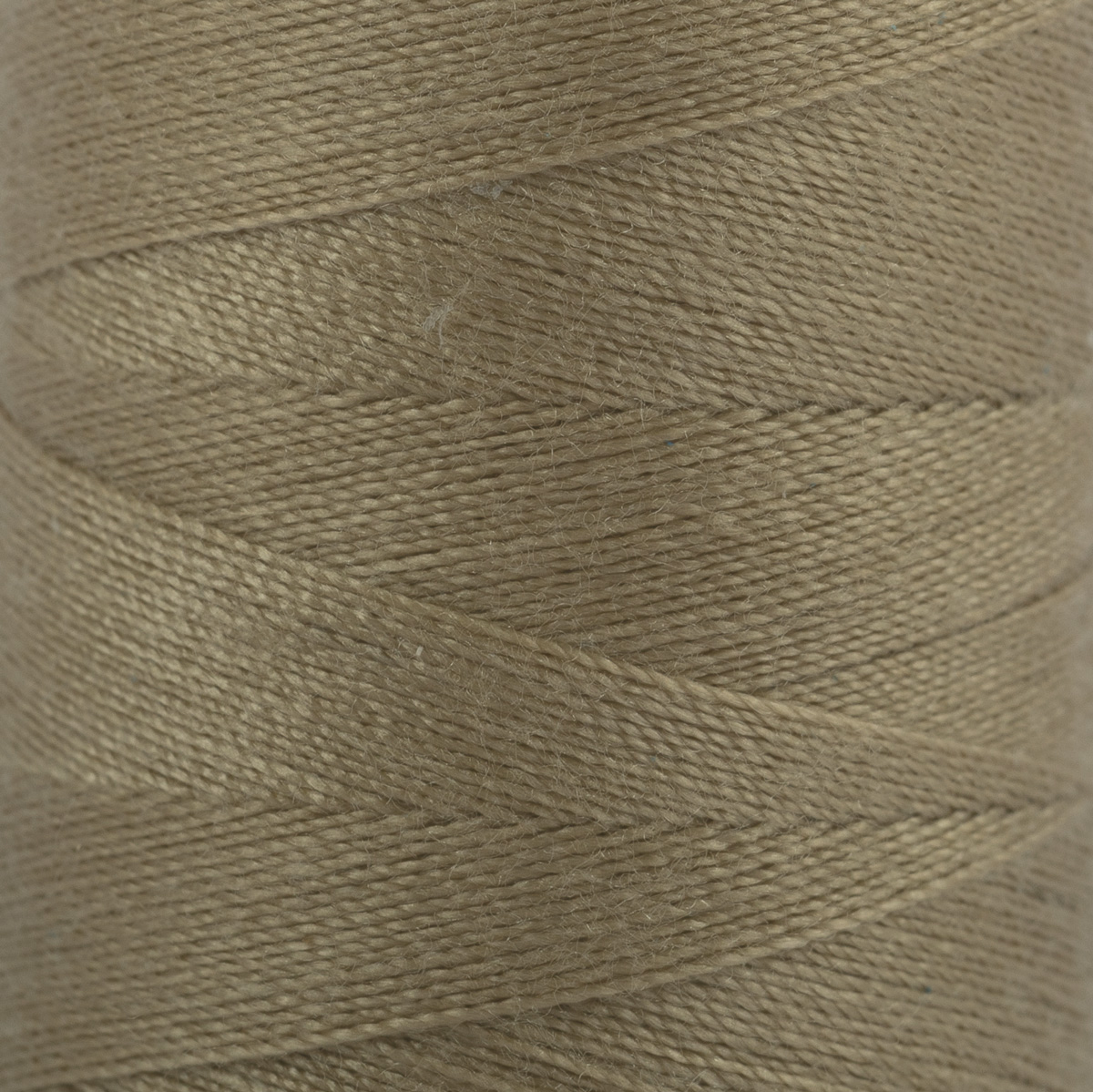 Нитки 40/2 полиэстр ц360 бежевые (4570м) - 0