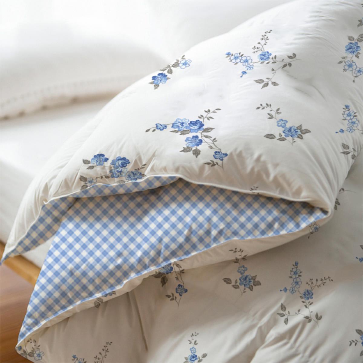 Одеяло Fine Line с кантом - 1