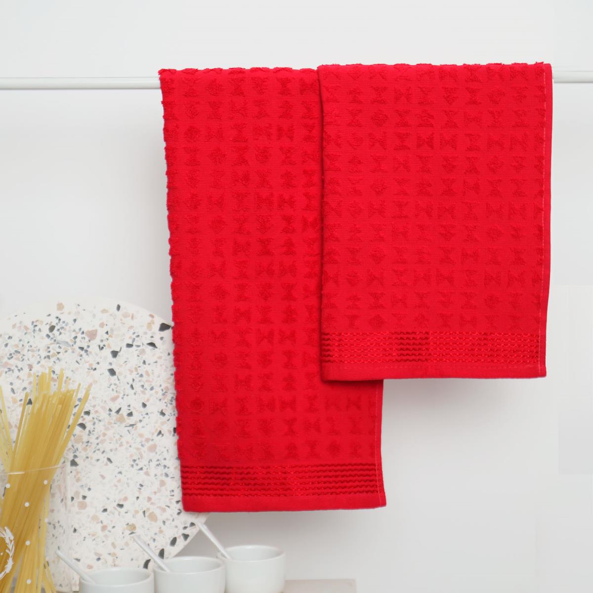 Комплект махровых полотенец Fine Line Звезды красный на хангере - 0