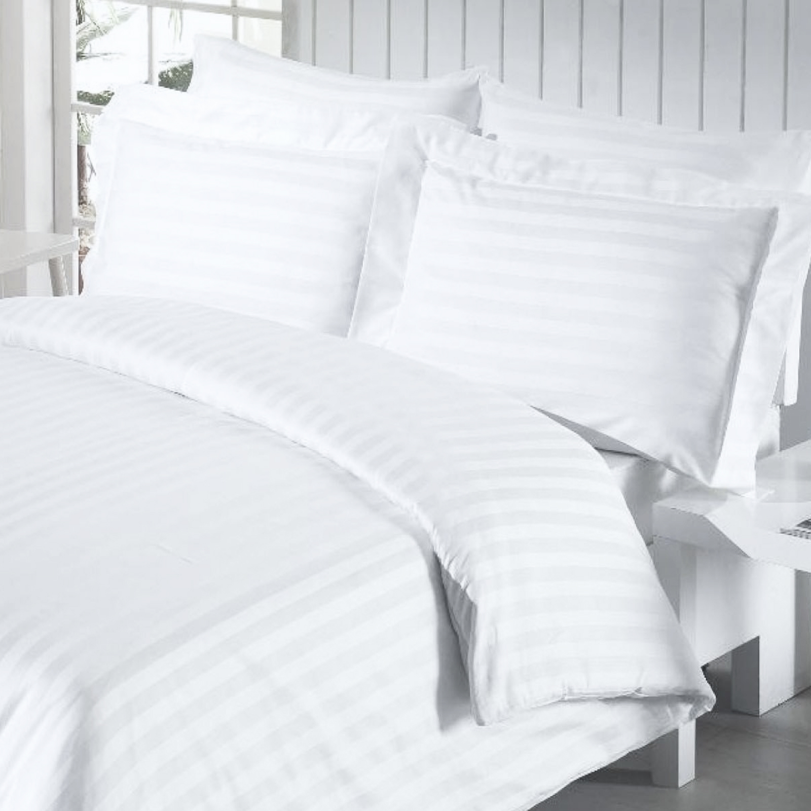 Страйп-сатин 220 см отбеленный арт 3052 (2*2 см) - 3