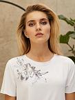 Фуфайка (футболка) жен BeGood SS21WJ135 Floral Shadow белый