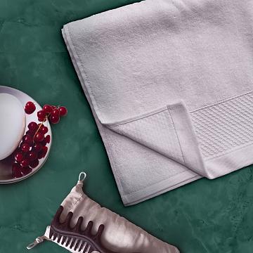 Полотенце махровое Fine Line, коллекция Berries, пастельно-лиловый