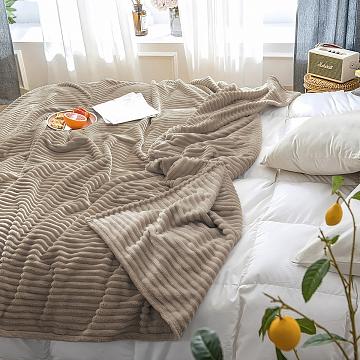 Плед велсофт Vse DOMA полоса 1 см., цвет бежевый, ролик